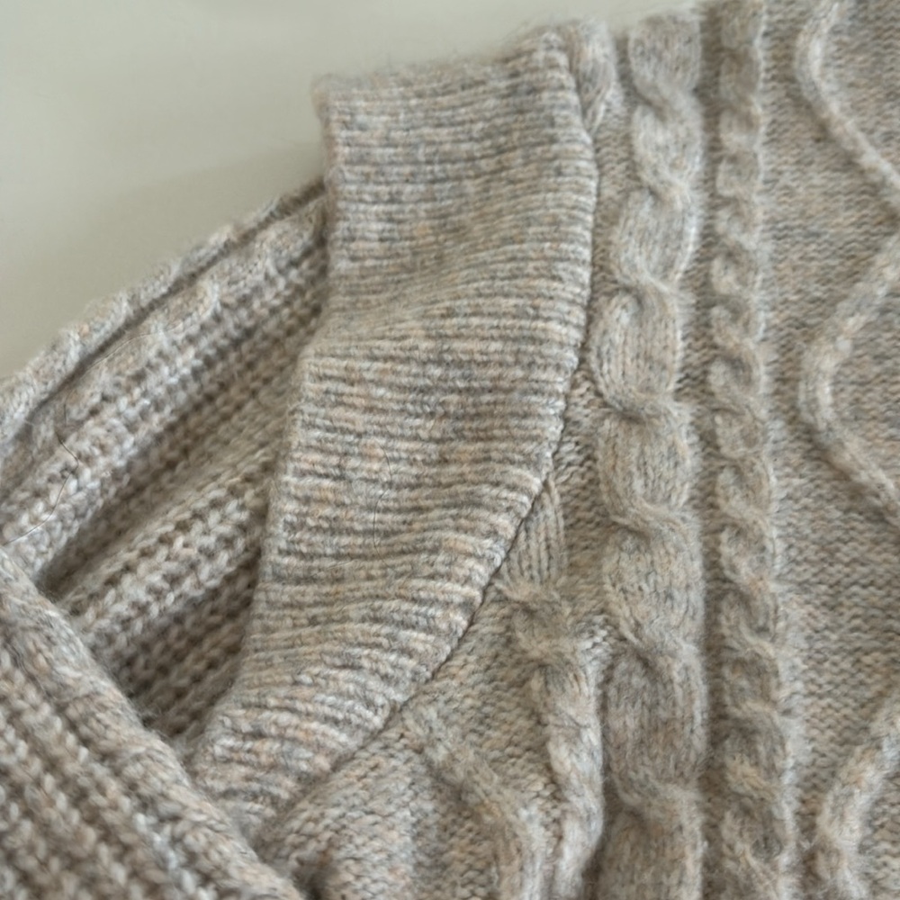 Sweater - Picture 2 of 5
